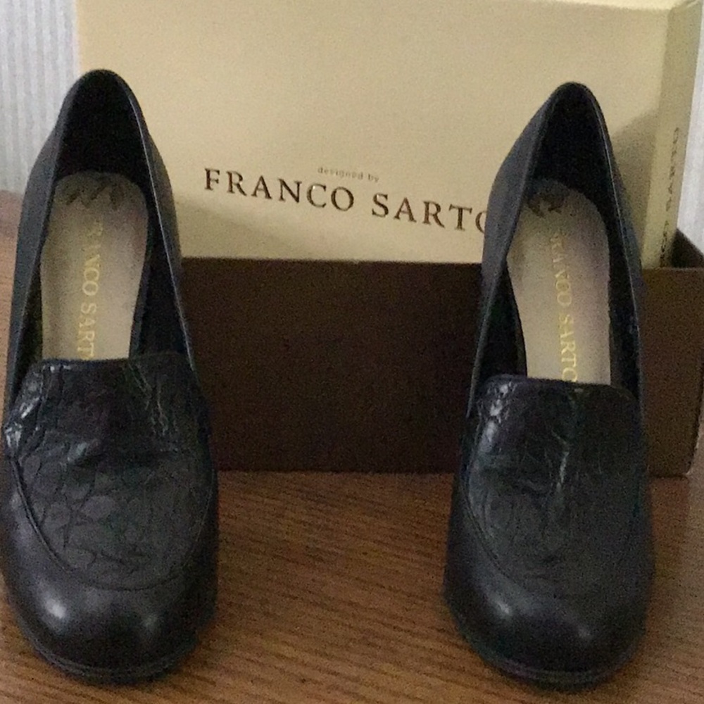Franco Sarto 4” heel black leather, size 6.5